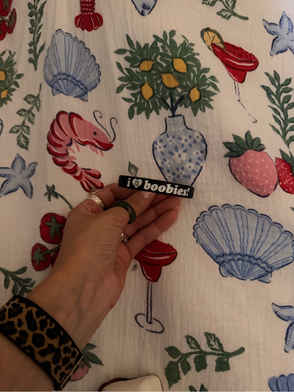 Novelty 'I ♥ Boobies!' Rubber Bracelet - Black and White